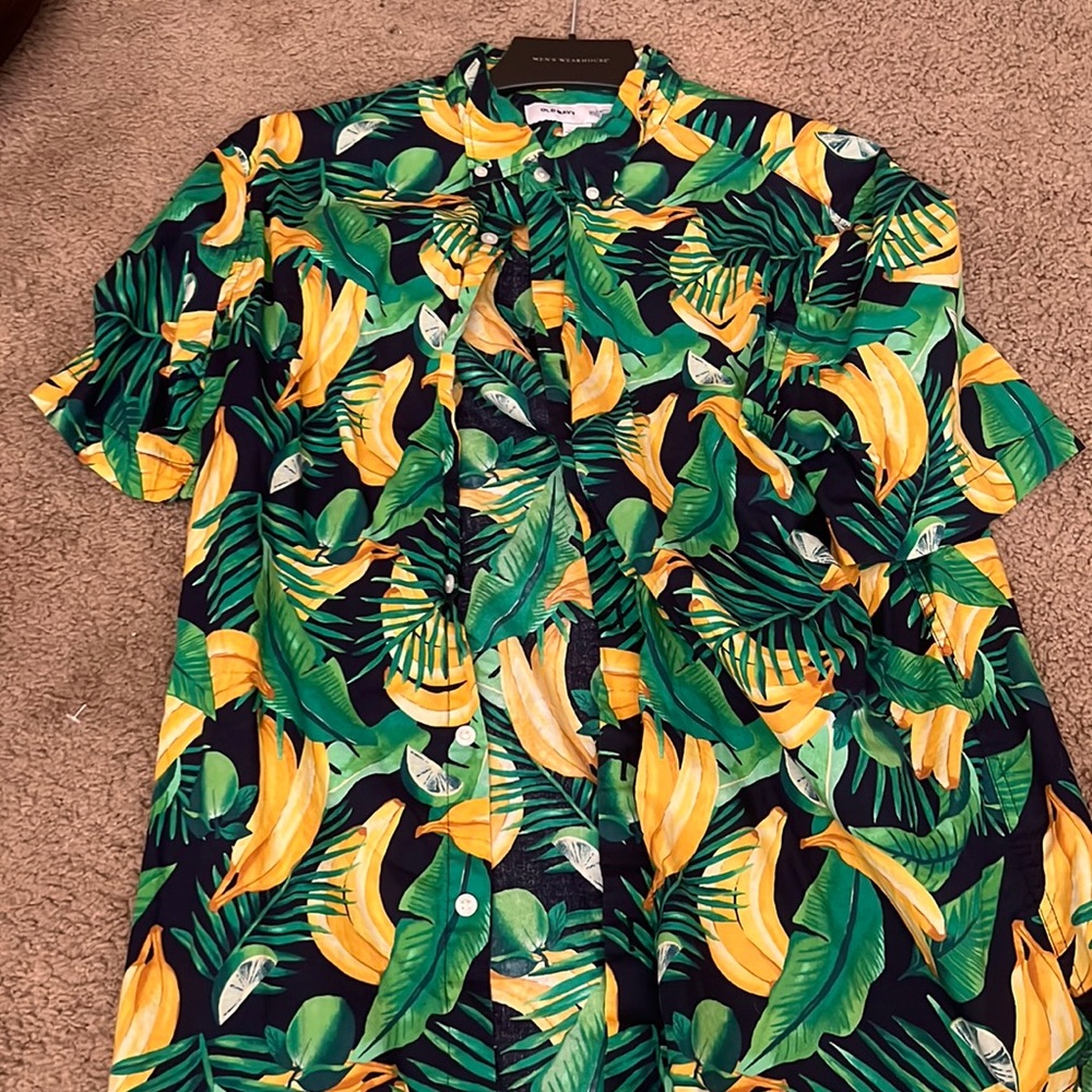 Green banana and lime button up